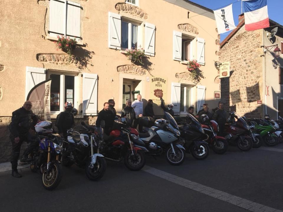 Auberge Des Petits Hotel Saint-Igny-de-Vers Exterior photo